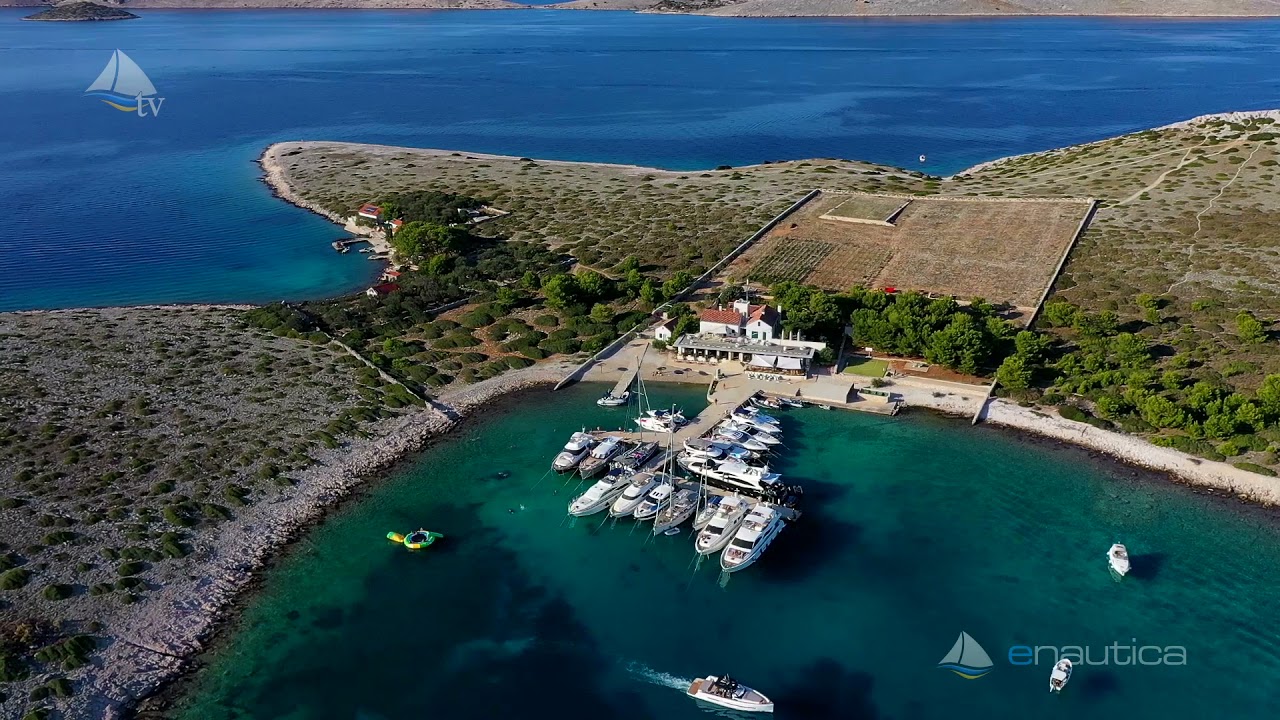 Otok Ravni Žakan iz zraka, Kornati (Hrvaška)