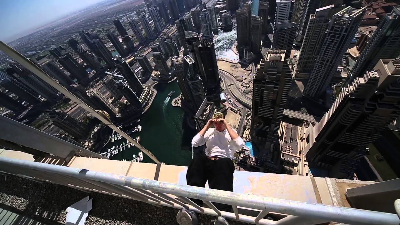 Daredevil Plays on Top of Skyscrapers