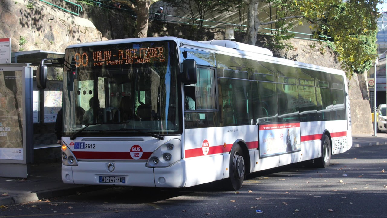 Trois Bus TCL a St Just