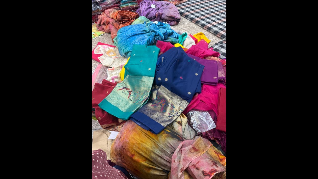 कॉटन के डिज़ाइनर सूट का फुल स्टॉक लूट lo मॉल ऑर्डर now 9996770909