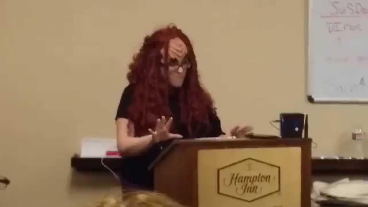 Klingon Pop Warrior: che'ron 'oH parmaq'e' (Love is a Battlefield) - qep'a' 2015