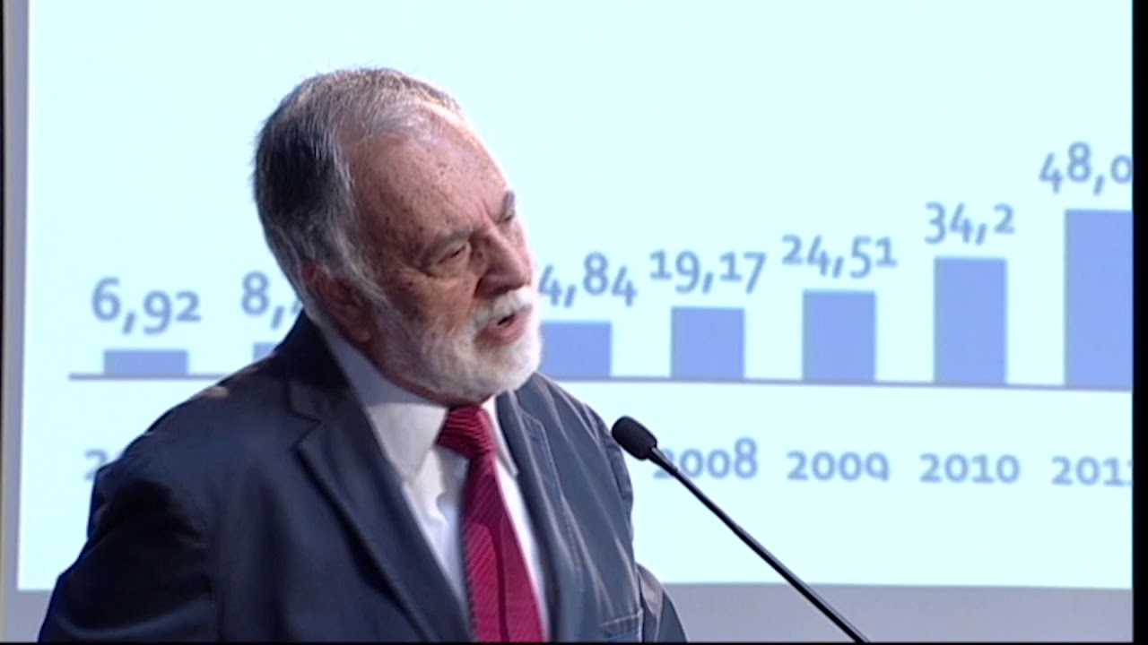 Conferencia Magistral del Dr. Francisco José Mojica en el Marco del 43 Aniversario de la UNED.