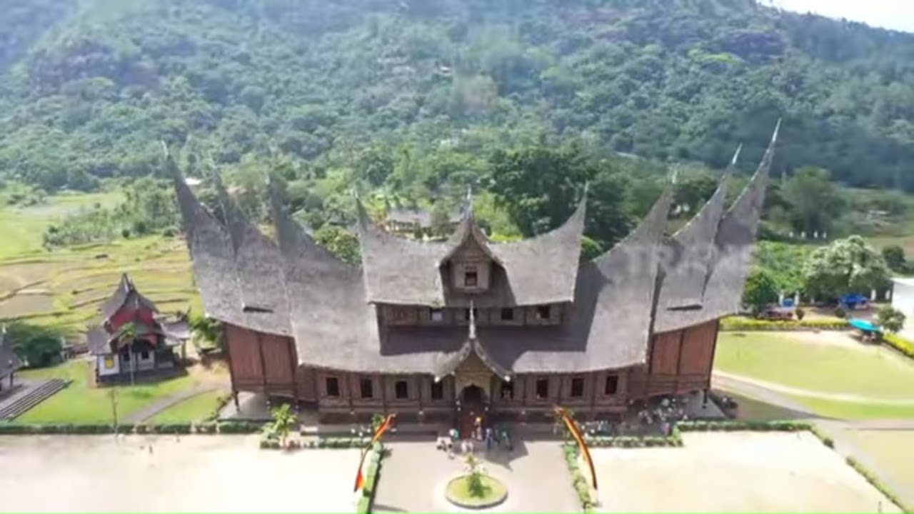 Berkunjung ke Istana Pagaruyung | RAGAM INDONESIA (02/04/21)