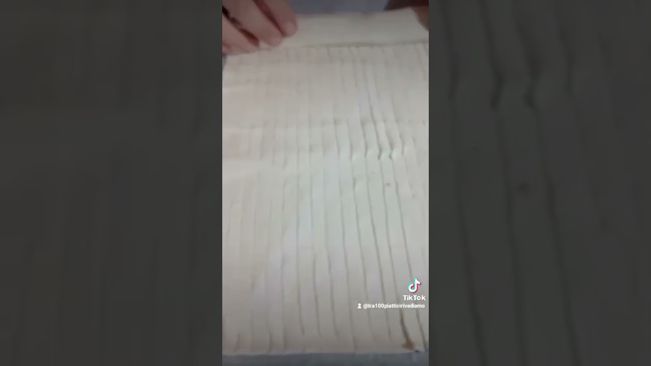 Ciambellina di sfoglia e cioccolato fondente-speedy e poco calorico-Tra💯piatti ci rivediamo diAlfina