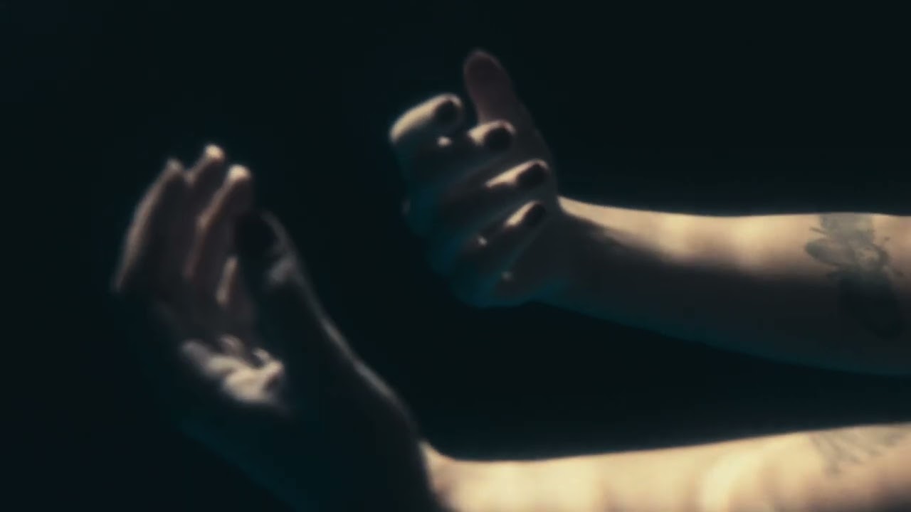 MIQAEL feat. ANNI&Ecirc; - Love & Death (Official Lyric Video)