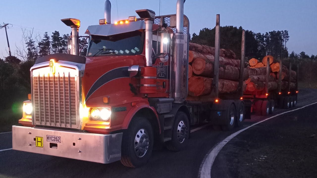 New zealand logging. Pipiwai farm lot northland new zealand. #kenworth 659