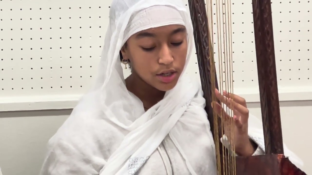 ኢትዮጵያ ሆይ ተነሽ ክብርንም ልበሺ ...