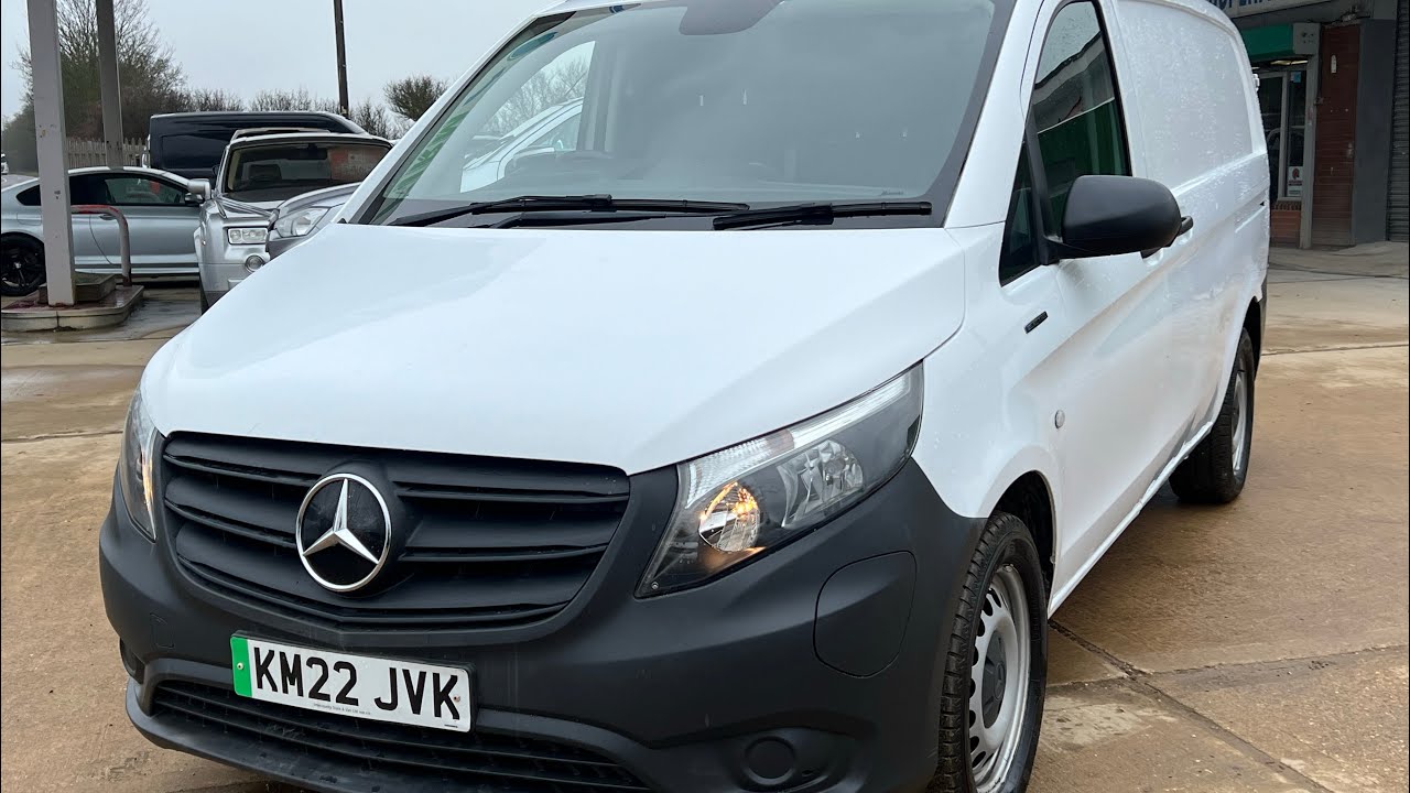 Mercedes E-Vito KM22 JVK