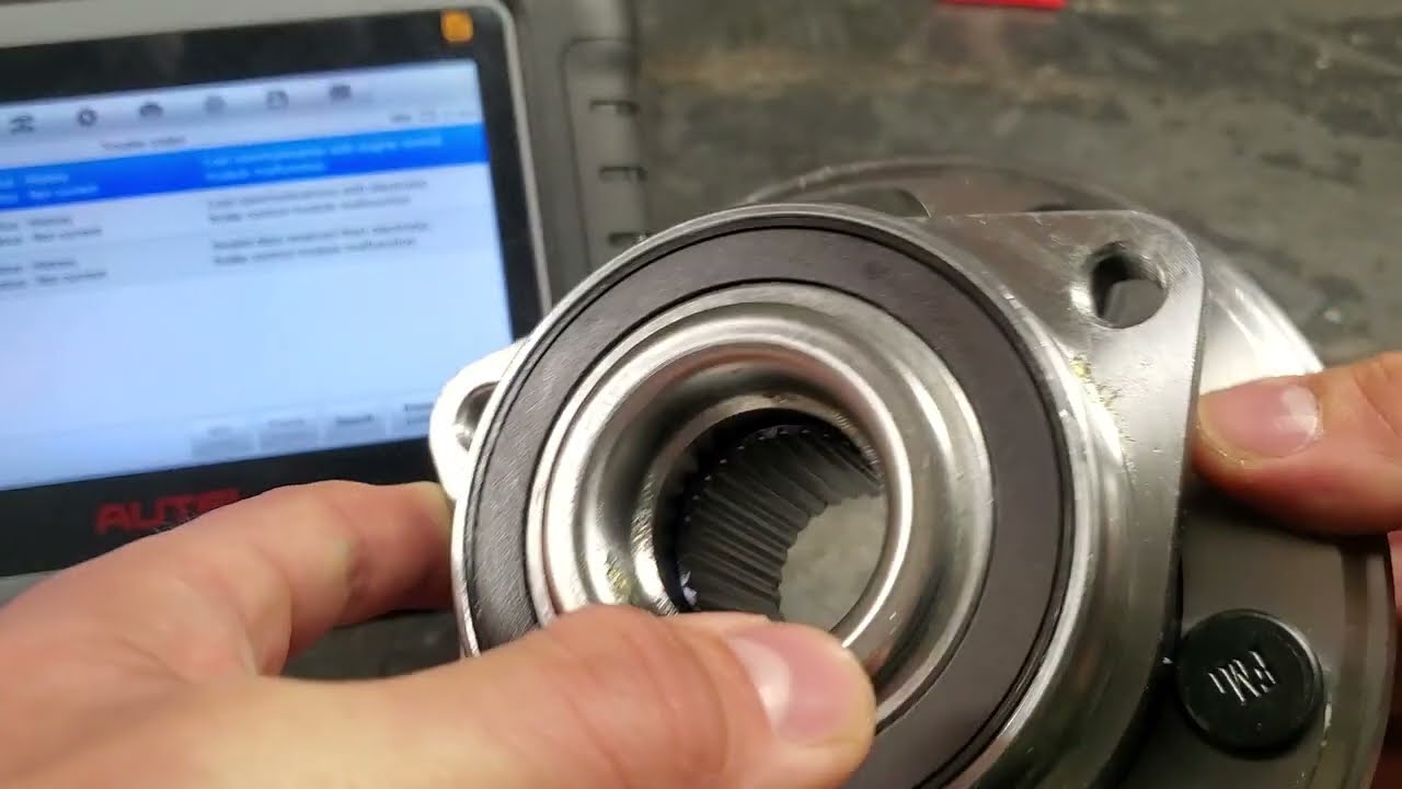 2014 Chevrolet Malibu Rear Wheel Hub Bearing Replacement