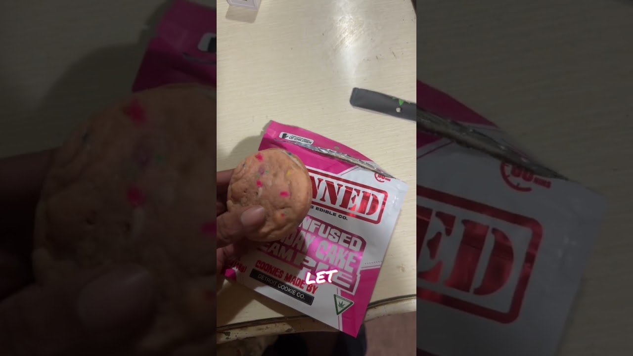 THC Infused Birthday Cake Creampie Review #cannabisdispensary #dispensarylife #detroit #michigan