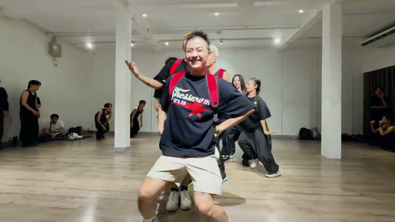 ĐƯỜNG XA ƯỚT MƯA & ĐỪNG QUA LỐI ĐÓ | DANCE PRACTICE