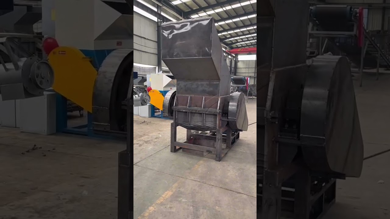 Factory direct plastic shredder with high cost performance #crusher #machine #recycling