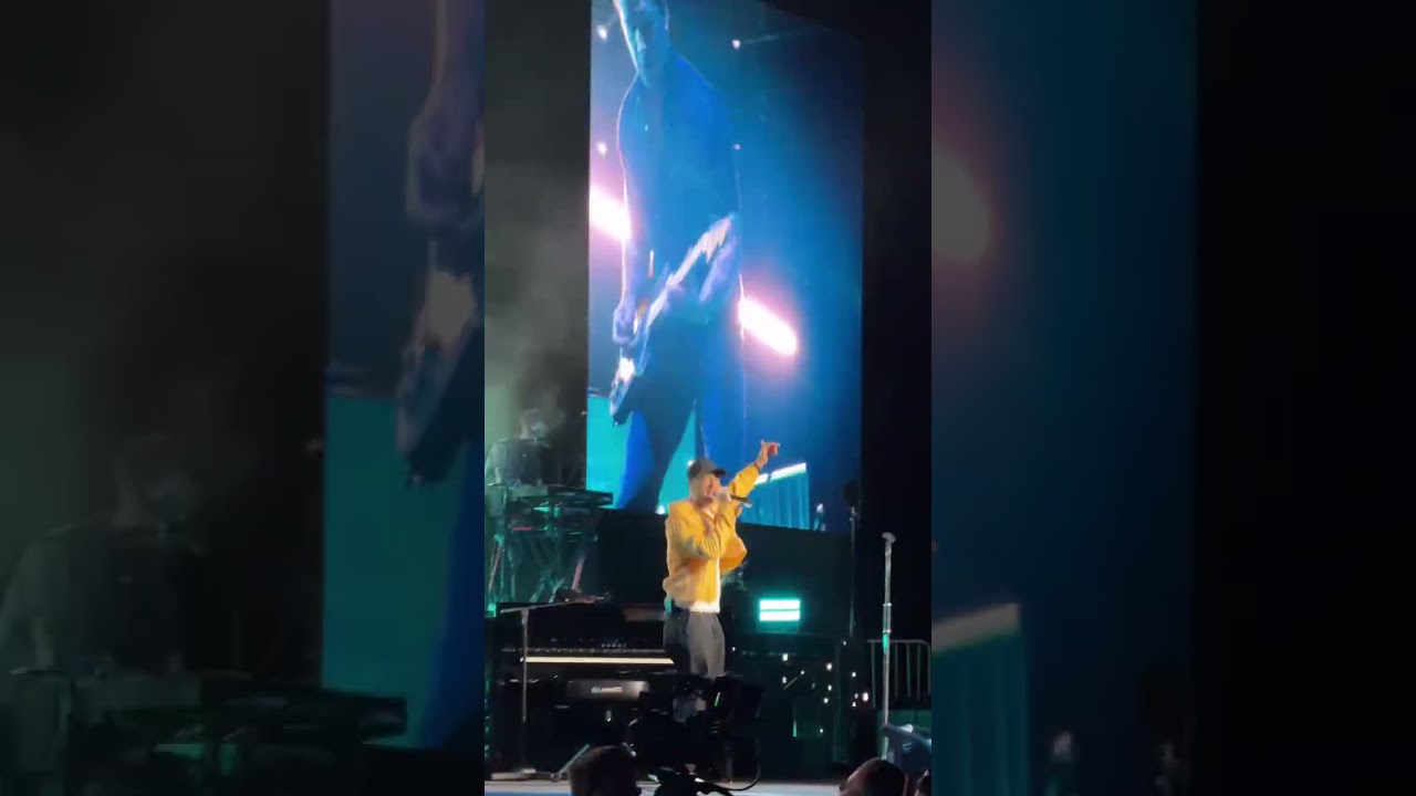 RYAN TEDDER & ONE REPUBLIC PERFORM 