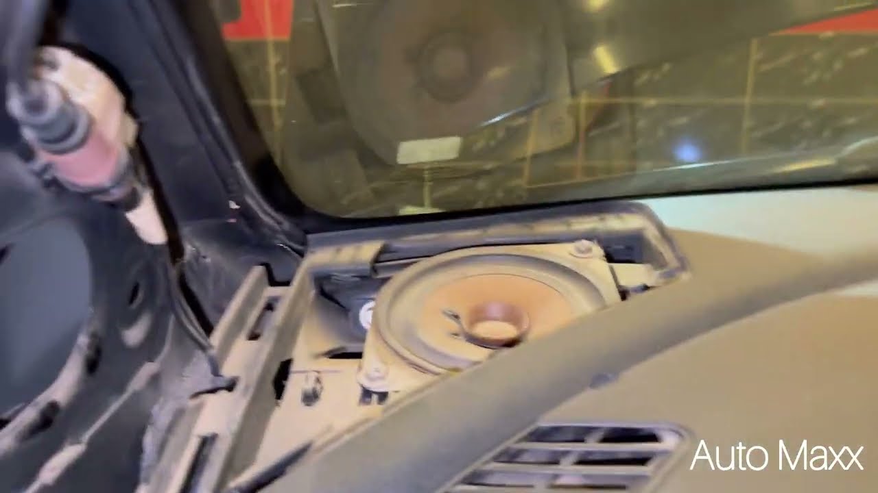 P4 Daihatsu sirion dashboard ac  evaporator removal. ج4 فك تابلوه وتغيير تلاجه تكييف دايهاتسو سيريون