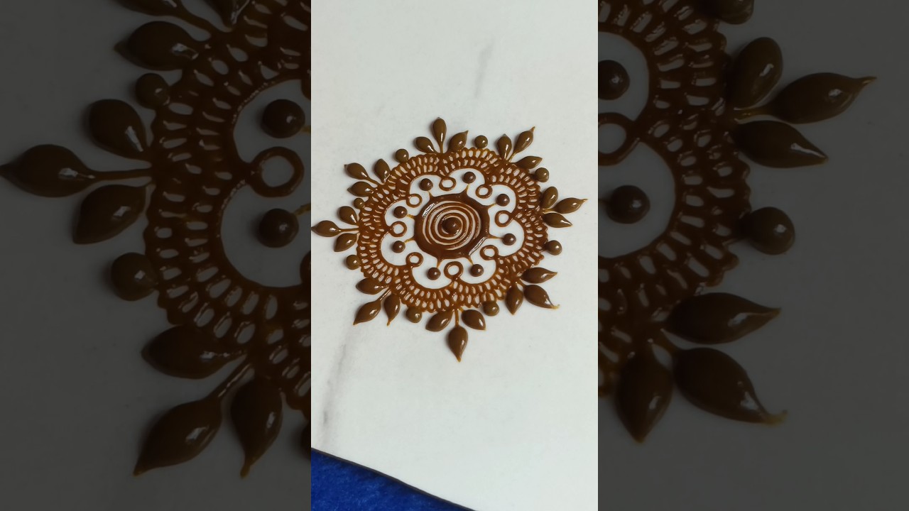 very pretty floral ✨🤓🌹💥 henna design #kmdesigns