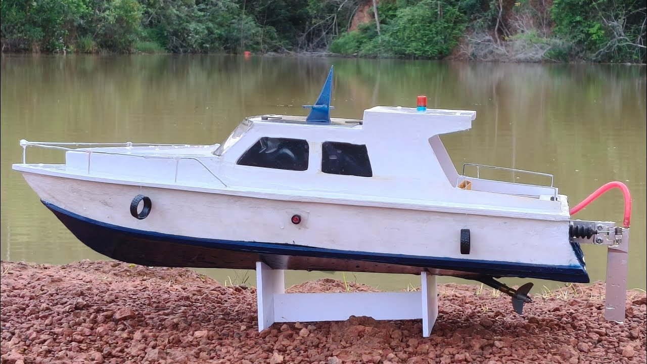 เรือบังคับวิทยุ 