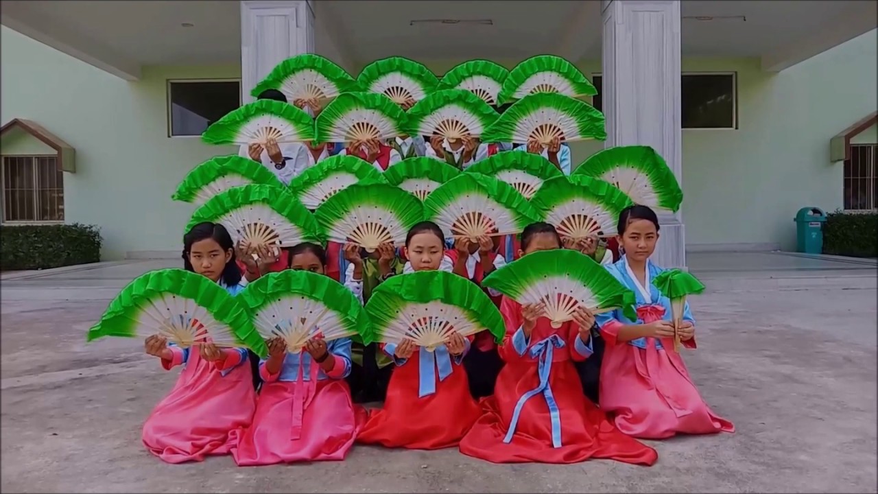 Hollotoli School presents FAN DANCE 2019-20