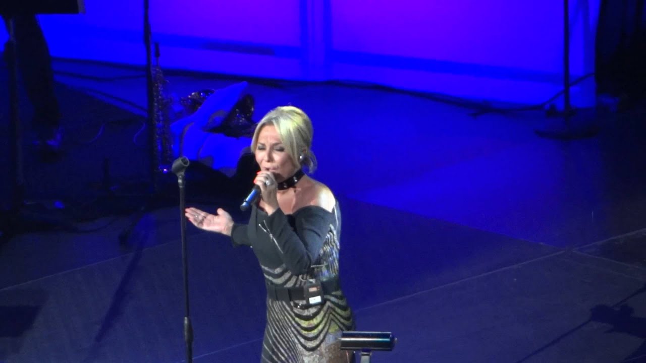 Googoosh and Ebi Aug 2014 Honda Center-Anaheim (FULL HD) Part4