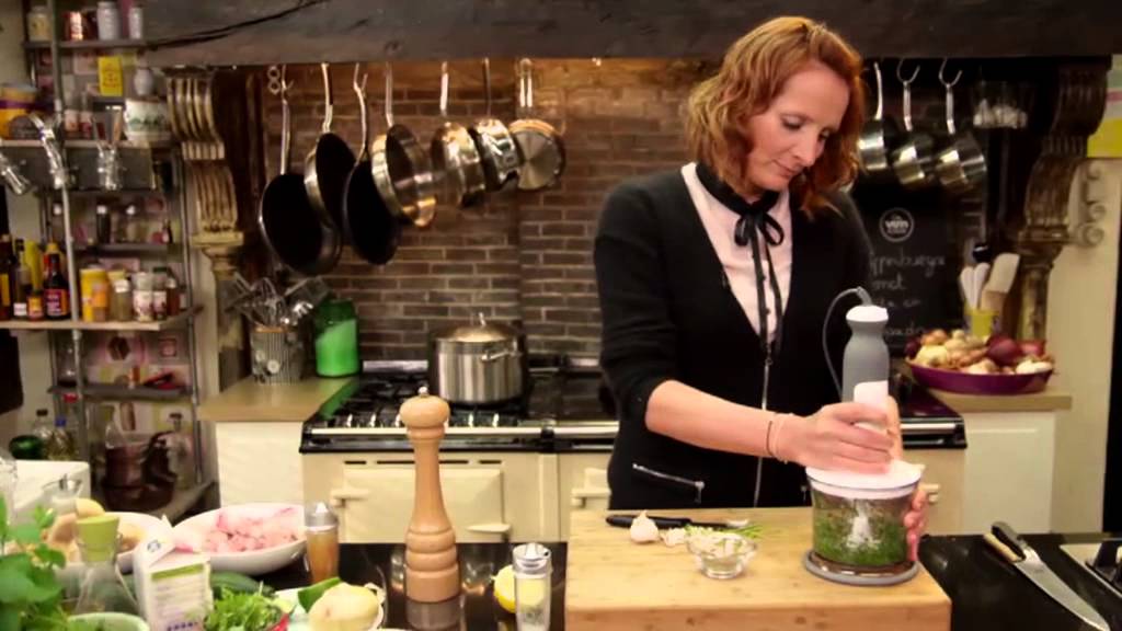 Kippenburger met avocado en feta | De Keuken Van Sofie | VTM