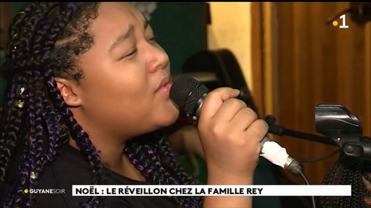 Le réveillon de Noël en famille de la chanteuse Mélia Rey
