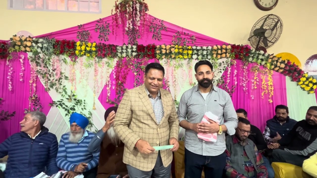 ਕਪਲ ਕੌਸ਼ਲ ਉਸਤਾਦ ਜੀ ਹੁਣਾਂ ਨੇ ਸਿਮੂ ਵੀਰ ਨੂੰ ਉਸਤਾਦੀ ਦੀ ਪੱਗ ਦਿੱਤੀ