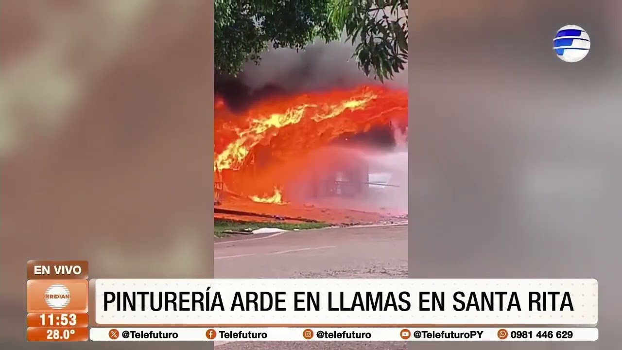 Pinturería arde en llamas en Santa Rita