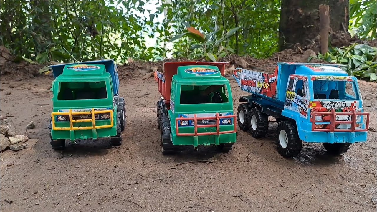Truk Truk Tronton Miniatur Seretan Pengangkut Batu Kerikil