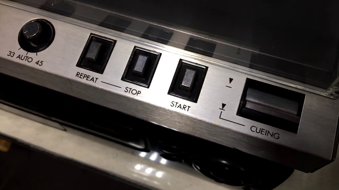 O Rei do Som - Toca Discos Toshiba DD 202