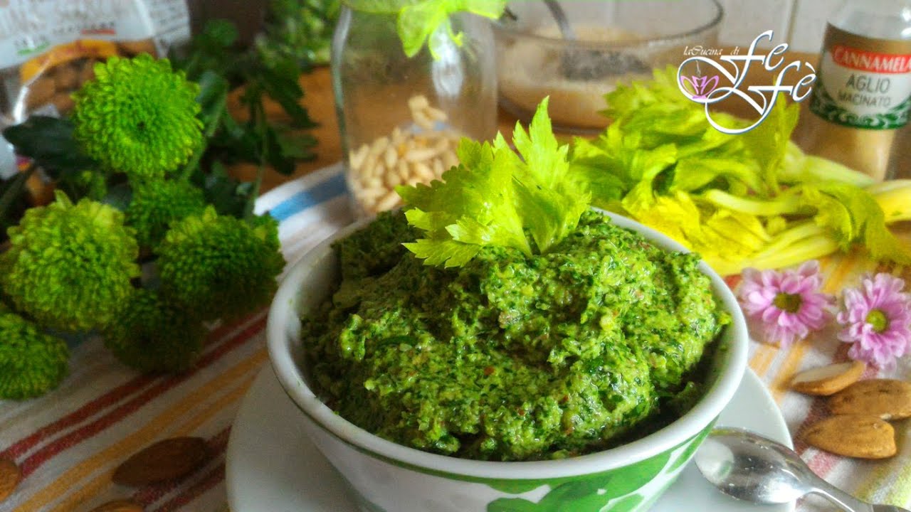 PESTO DI SEDANO E MANDORLE Versatilissimo