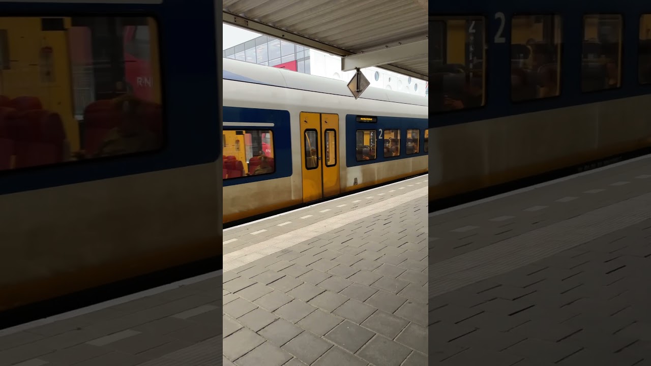 NS Sprinter and Rnet train