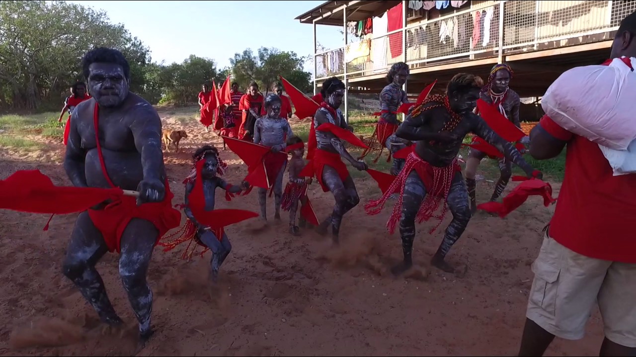 Traditional Dancers March to Beach - Numburindi Festival 2016