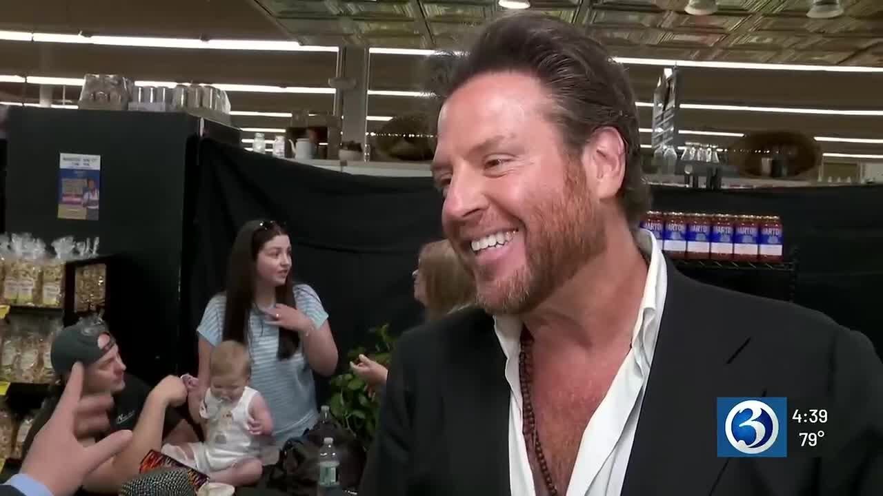 Знаменитый шеф-повар Скотт Конант возвращается в Уотертаун на презентацию своей кулинарной книги