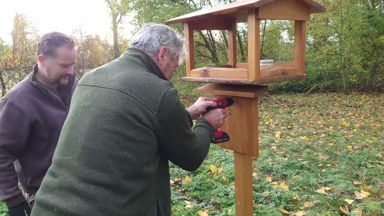 INSTALACE VEŘEJNÝCH KRMÍTEK