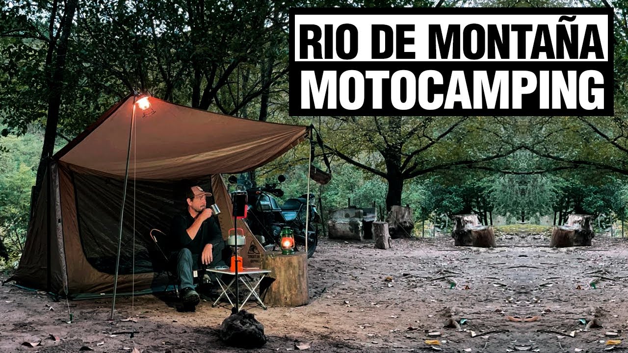Motocamping en solitario a orillas de un río de montaña. ASMR- Royal Enfield Himalayan.