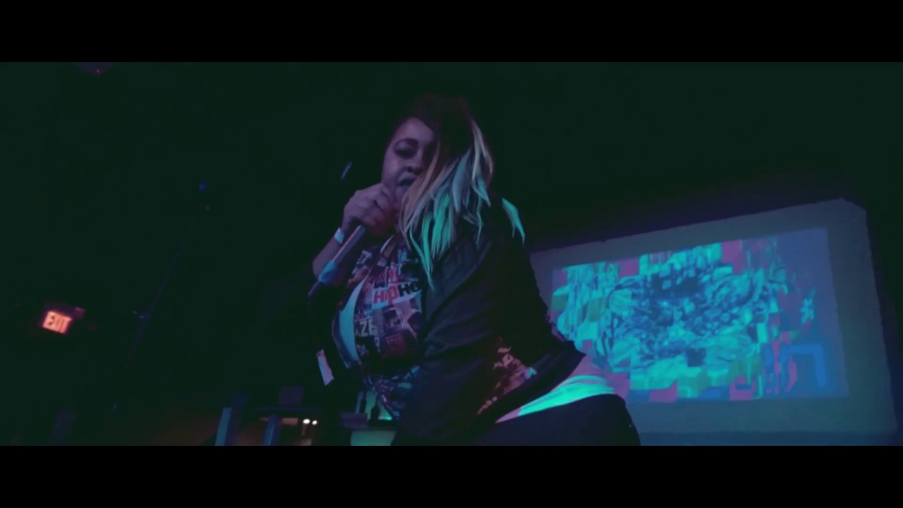 Ace Drucci ft Xora Lou-Ridin Thru The City (Live)