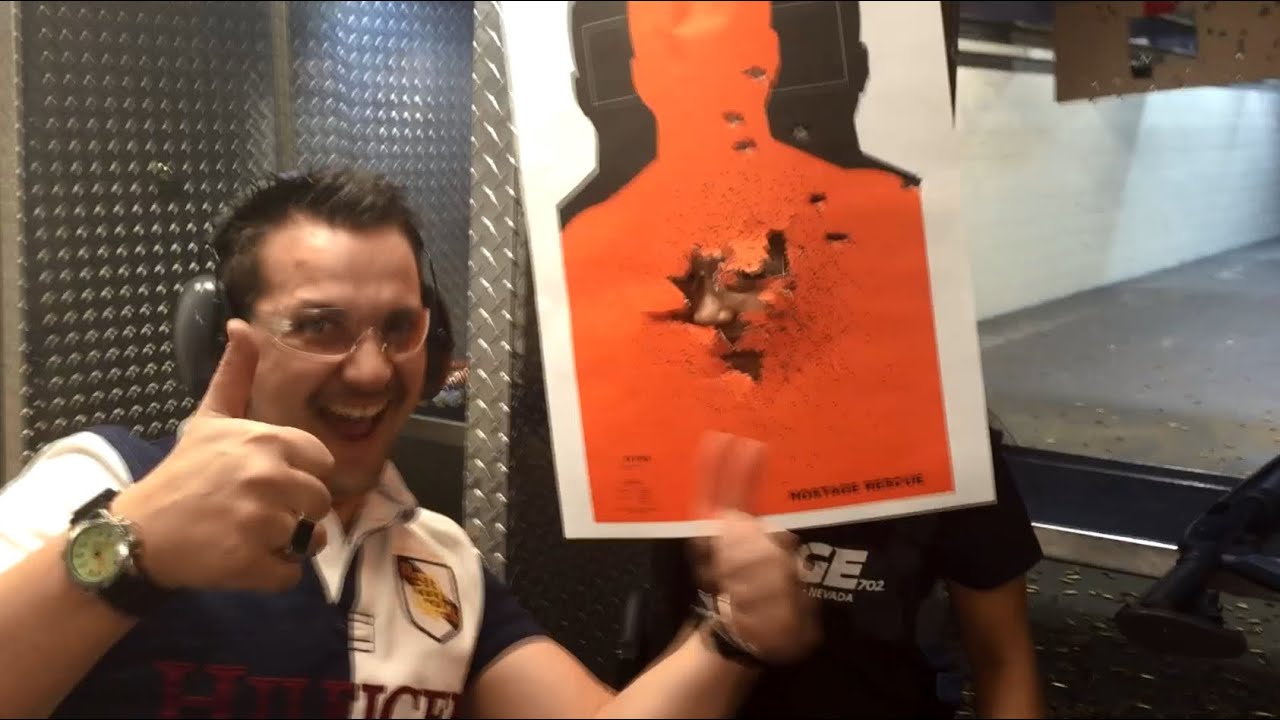 DISPARANDO ARMAS REALES!!! UNA PASADA / AK-47 / M-4  ... / VLOG EN LAS VEGAS / BYABEEL