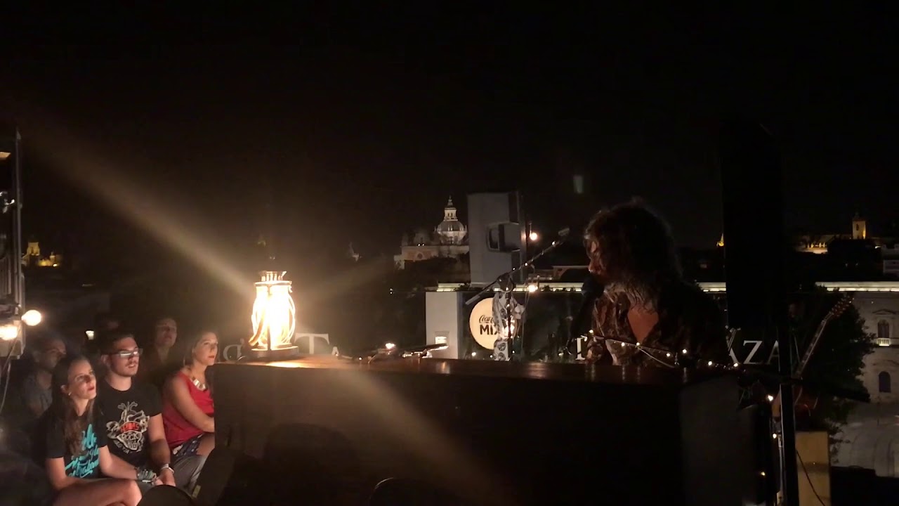 RULO Y LA CONTRABANDA - Mi cenicienta (Live the Roof Sevilla)