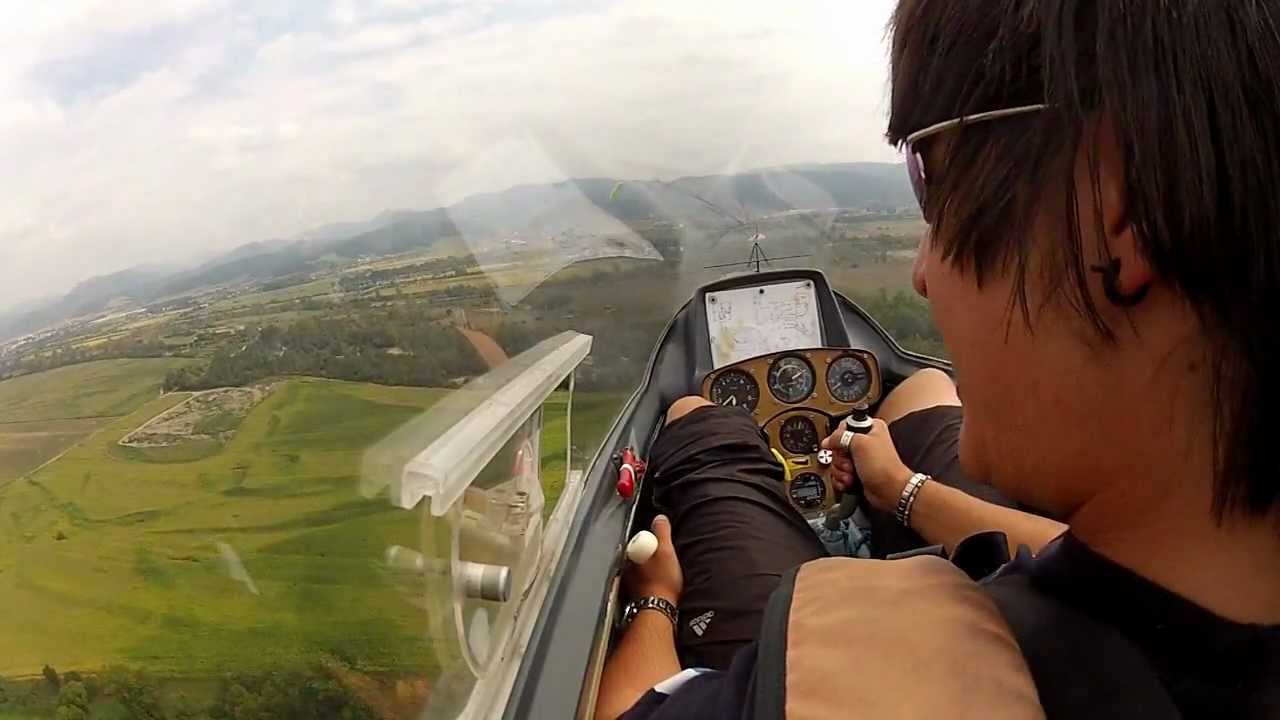 GoPro Hero 2 Final Run --- World Glider Aerobatic Champion by Luca Bertossio