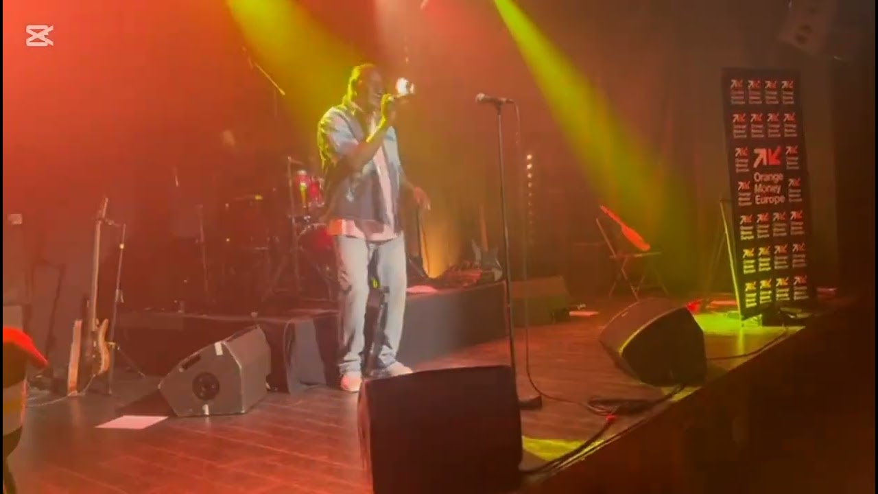 DJ NIAKASSI PREMIÈRE SORTIE À PARIS.