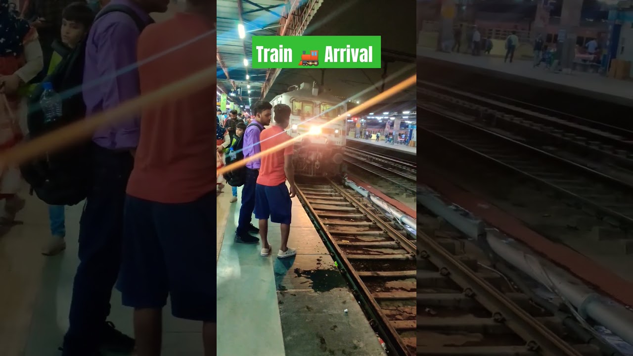 Rewa express arrival on Anand vihar station#indianrailways#train#happyjourney#railway#youtubeshorts