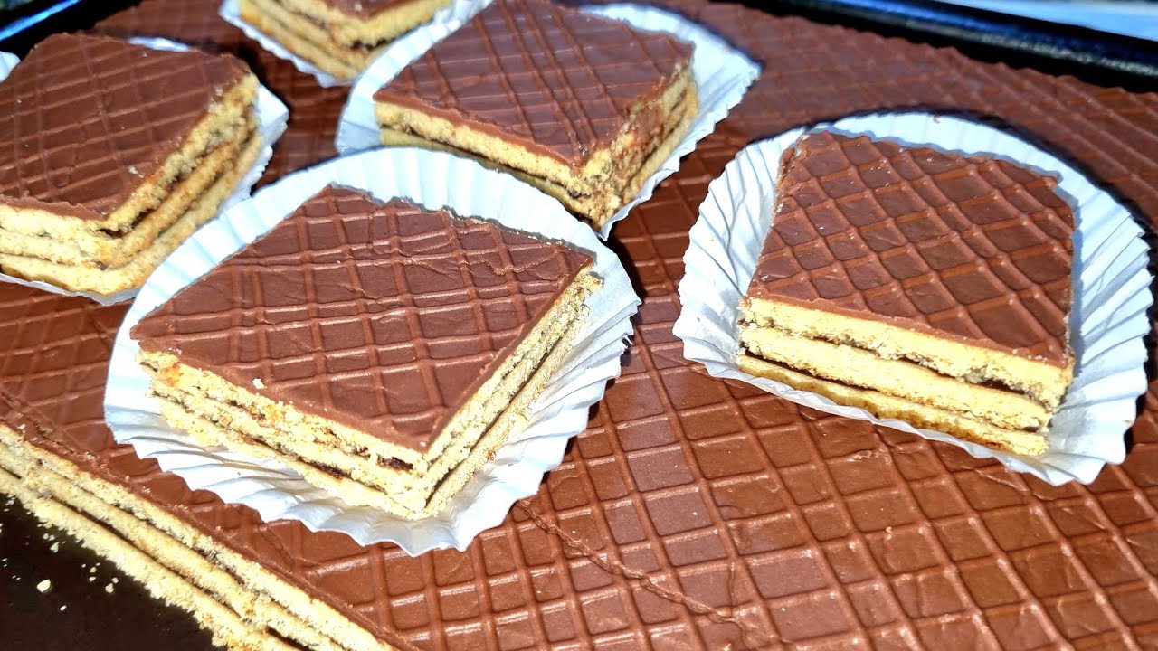 #حلويات_العيد. حلوى الطبقات بالعسل /يقطع كمية كبيرة وبزاف بنين. 😋tarte au miel