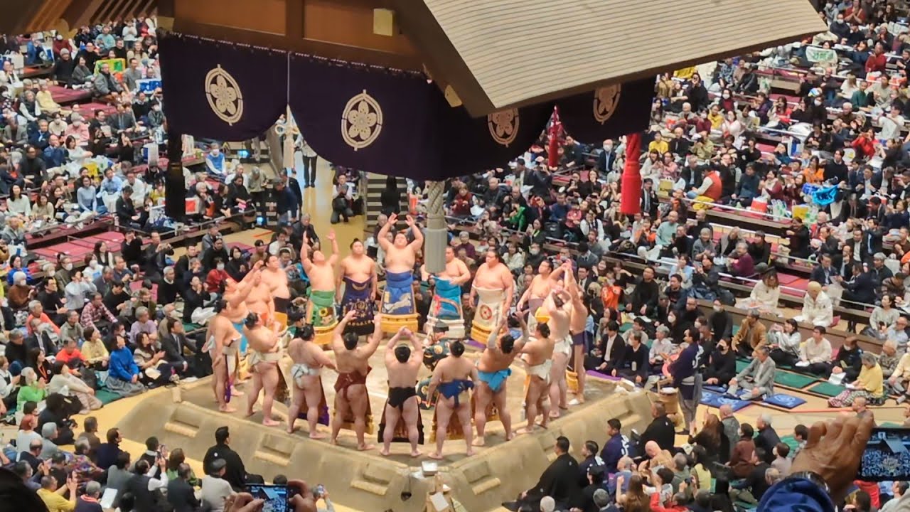 新年車中泊4日目　いよいよ大相撲初観戦 初場所9日目は波乱の連続