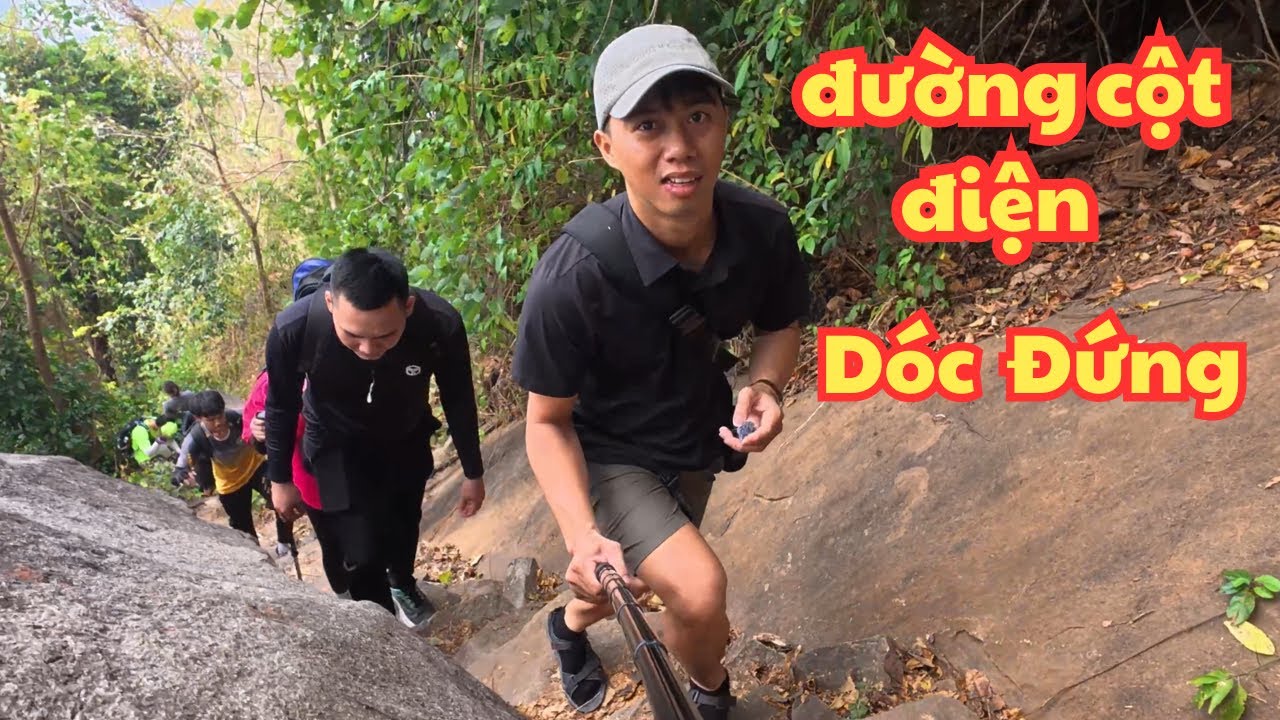 Leo Núi Bà Đen Đường Cột Điện ngày tết,