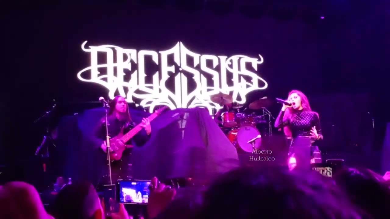 Decessus - The Hollow Descent (Teatro Caupolicán 2025)