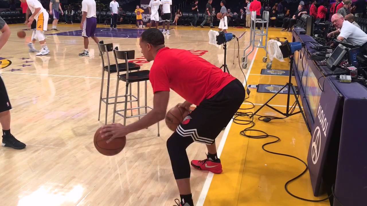 CJ McCollum's pregame warmup routine