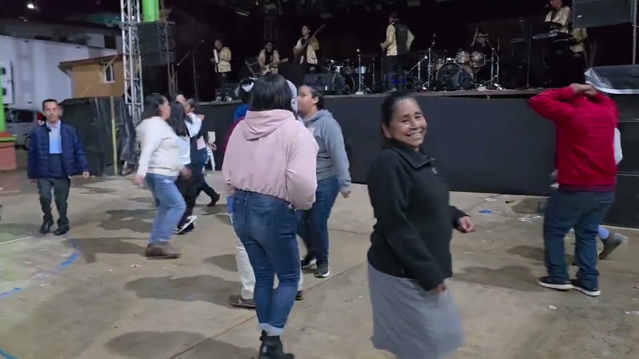 Baile de XV años en San Miguel Reagui💐📍