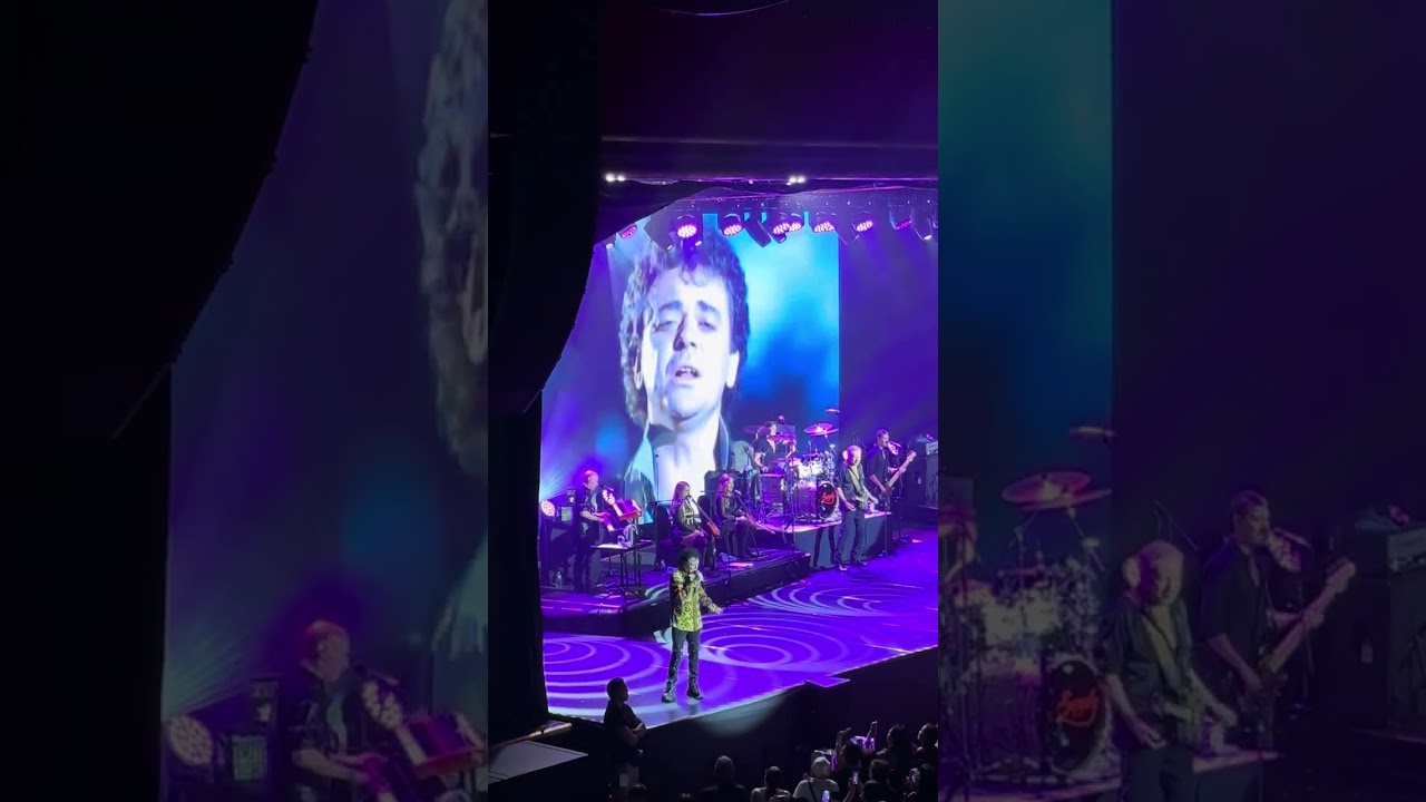 Air Supply - Making Love out of Nothing at all (full concert performance)