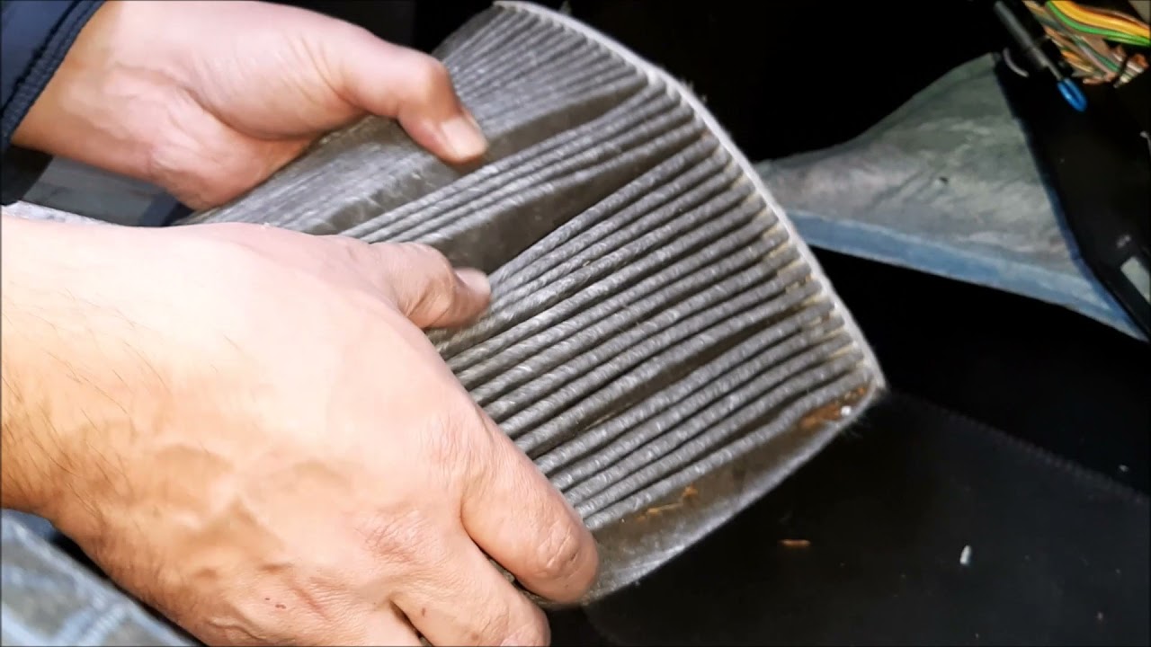 Change Cabin / Pollen Filter in Ford S Max 2006 - 2015