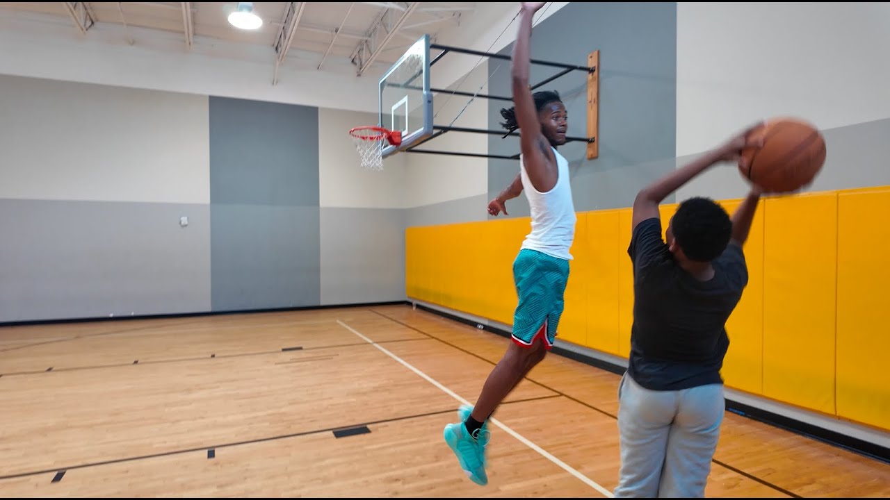 GIVING BELT IN KING OF THE COURT