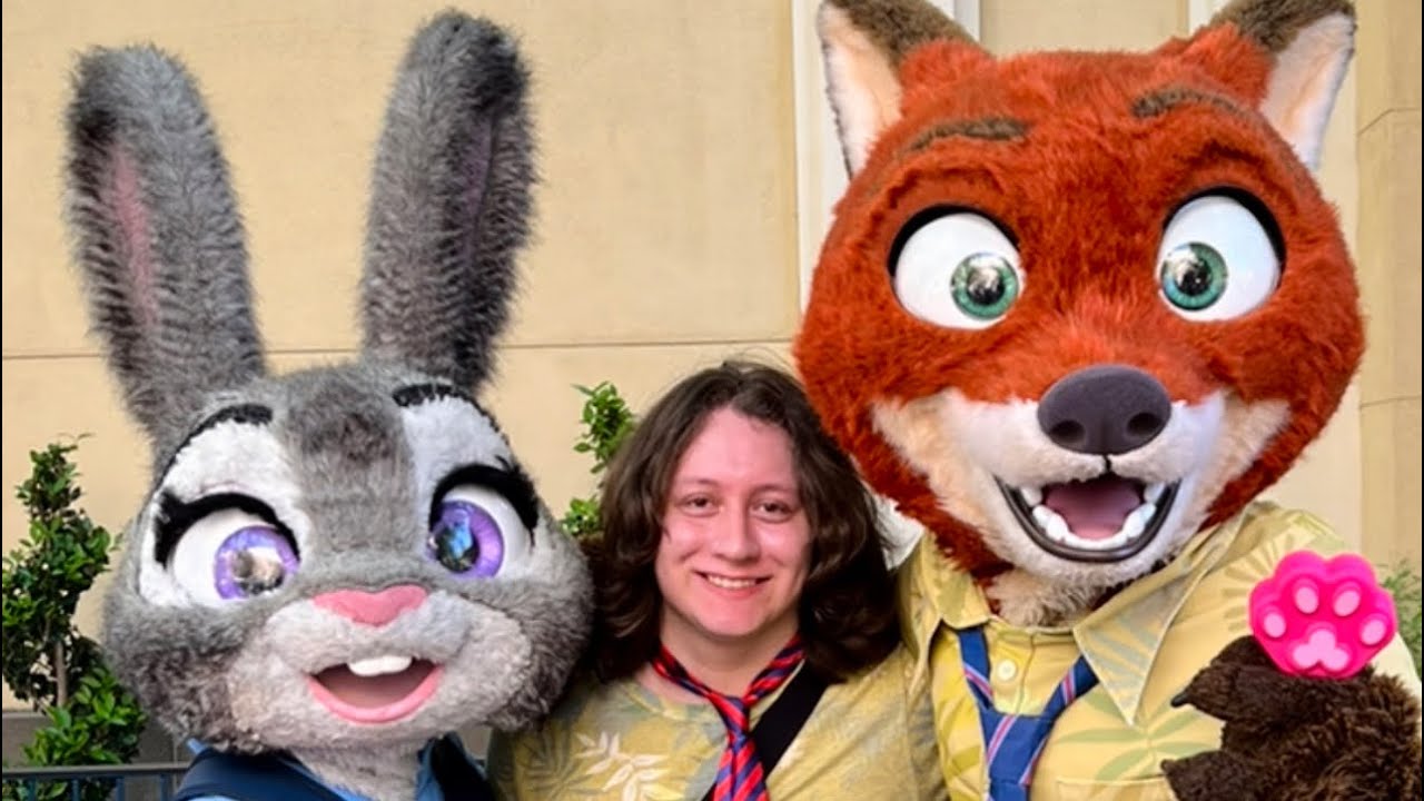 MEETING NICK WILDE AT DISNEYLAND ❤️💕 (2023)